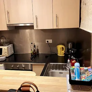 Au Coeur Du Quartier De La Roquette Arles